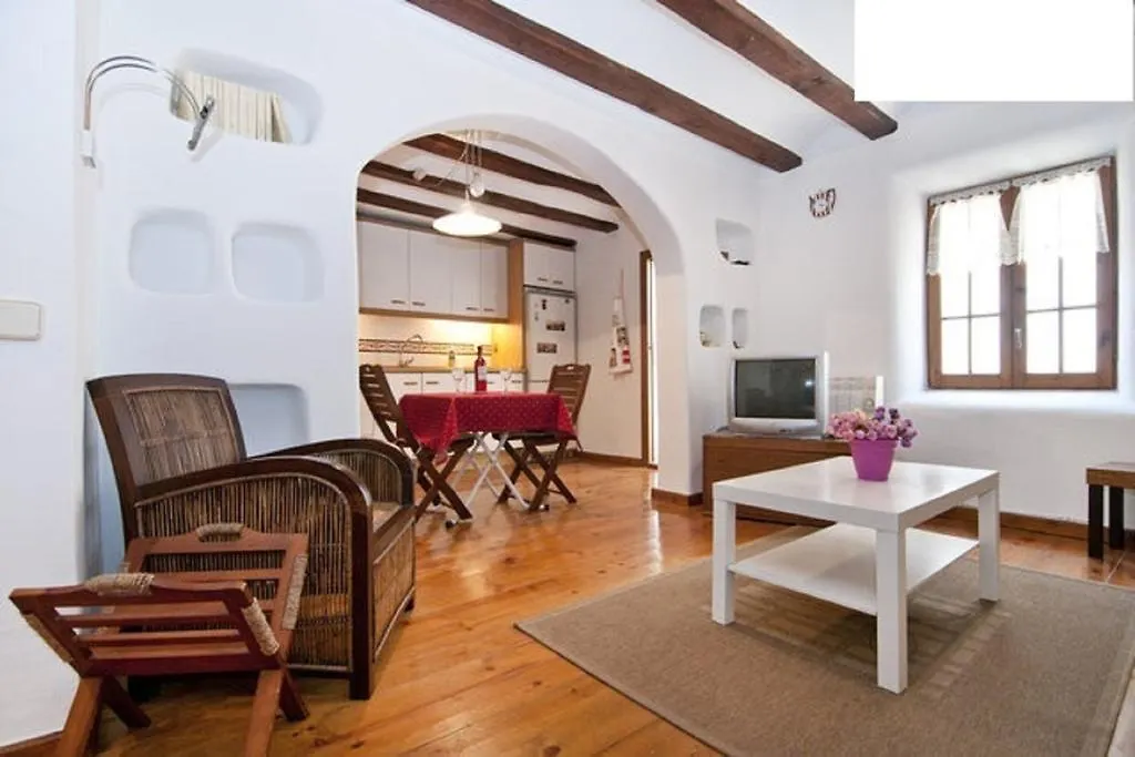 Quiet apartment! Sagrada Familia! Barcelona Apartamento